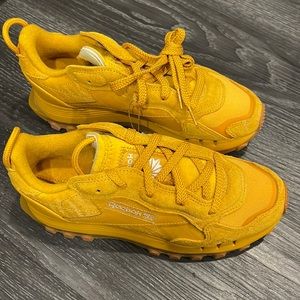 New w/tags Cardi B w/Reebok sneakers